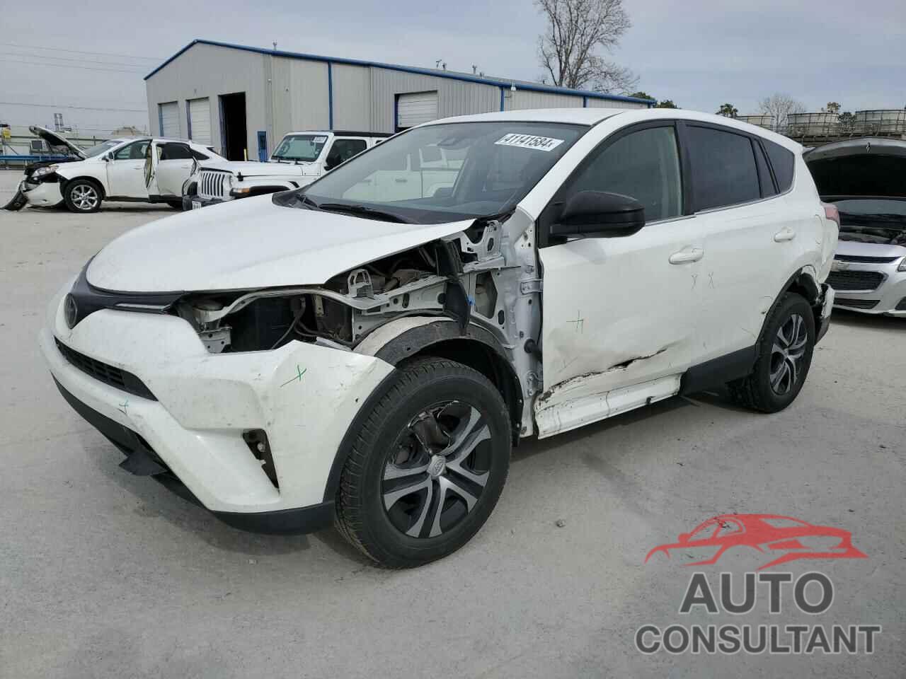 TOYOTA RAV4 2018 - JTMZFREV6JJ172625