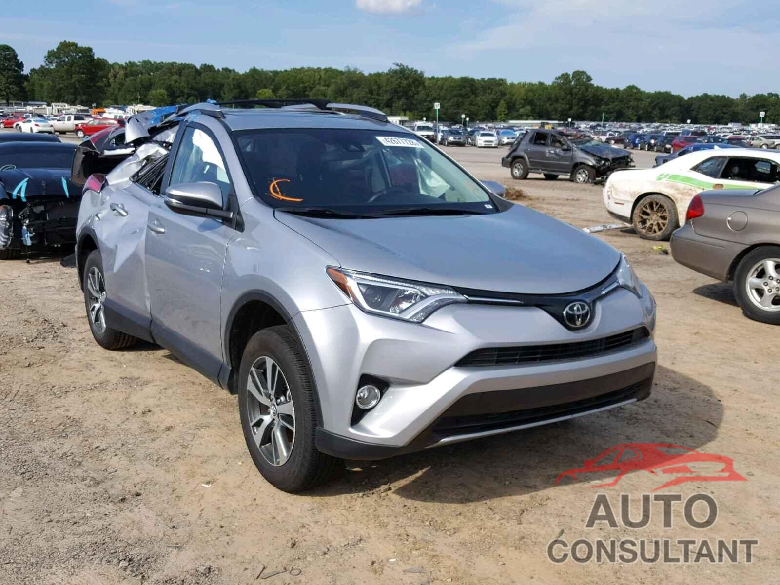 TOYOTA RAV4 XLE 2018 - 2T3WFREV9JW412402