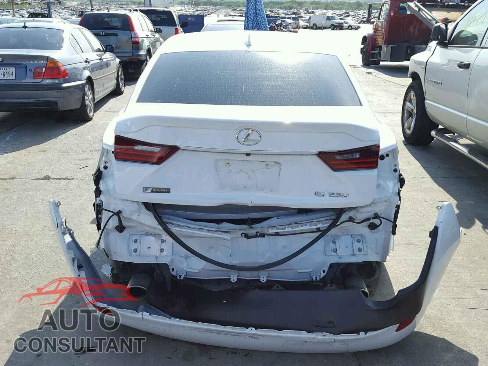 LEXUS IS 250 2015 - JTHBF1D2XF5082905