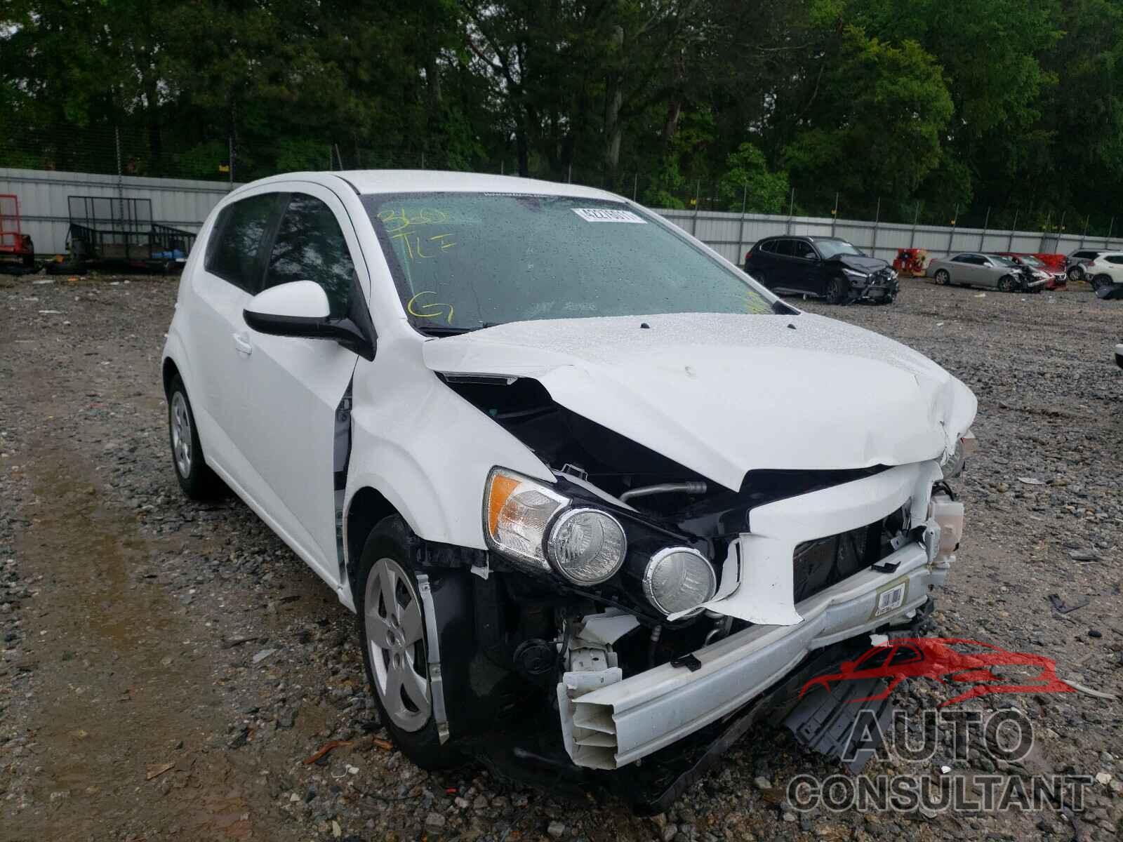 CHEVROLET SONIC 2016 - 1G1JA6SH6G4159415