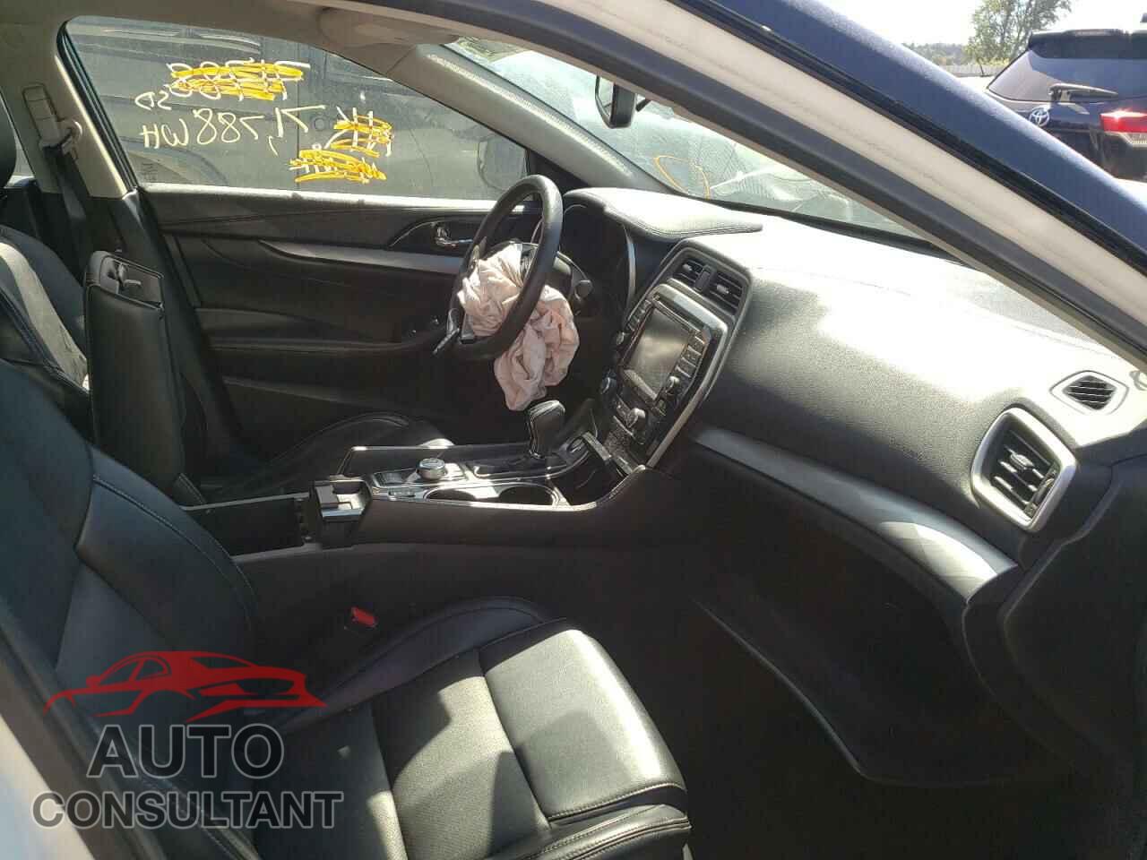 NISSAN MAXIMA 2017 - 1N4AA6AP2HC416535