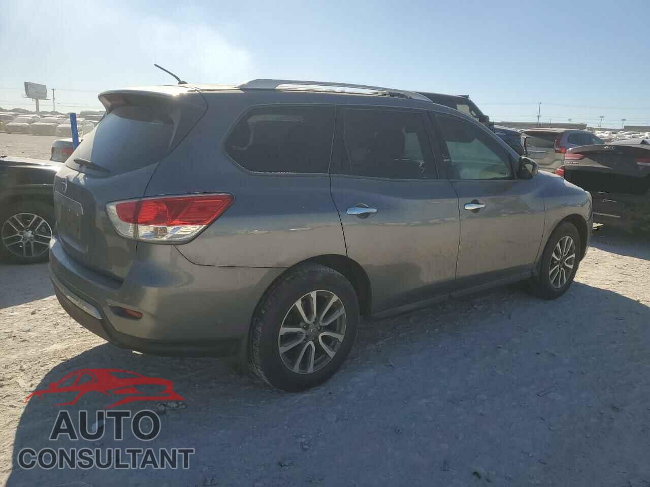 NISSAN PATHFINDER 2015 - 5N1AR2MN2FC676240