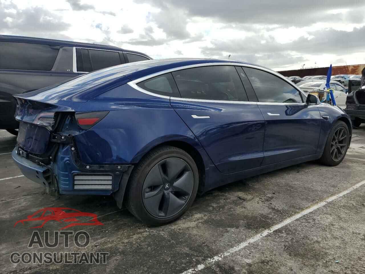 TESLA MODEL 3 2018 - 5YJ3E1EA3JF124756