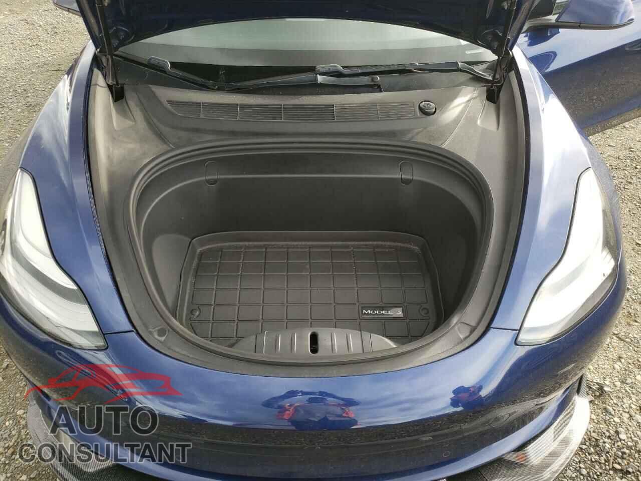 TESLA MODEL 3 2018 - 5YJ3E1EB3JF084106