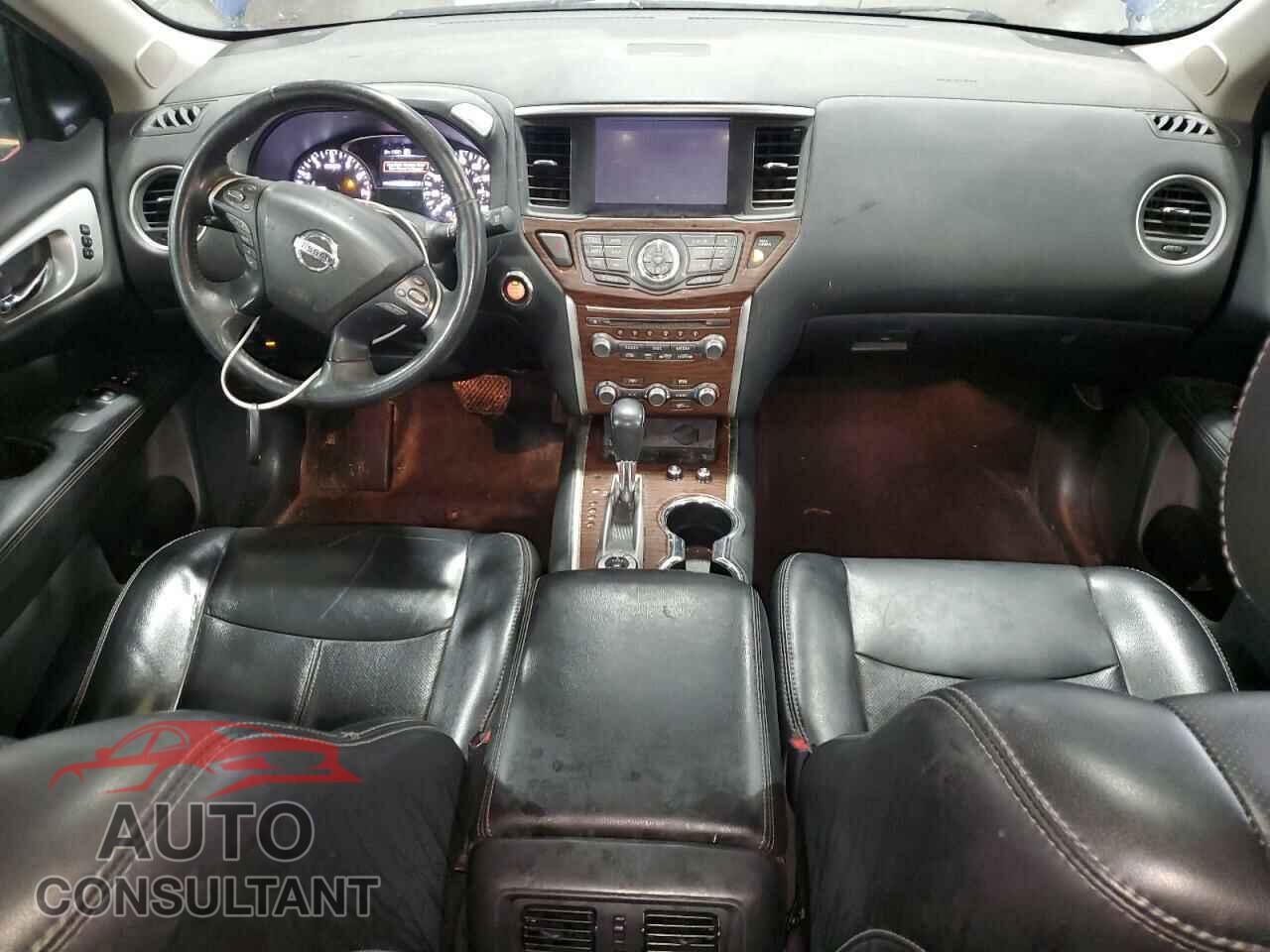 NISSAN PATHFINDER 2017 - 5N1DR2MM1HC641910