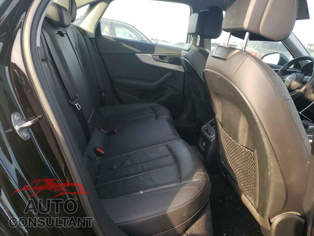 AUDI A4 2018 - WAUDNAF49JN016881