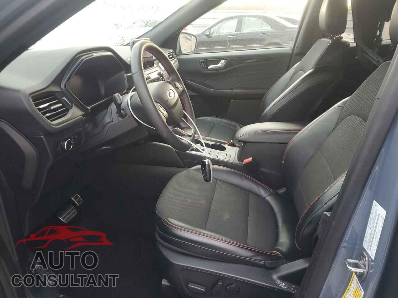 FORD ESCAPE ST 2024 - 1FMCU0MN2RUA13082
