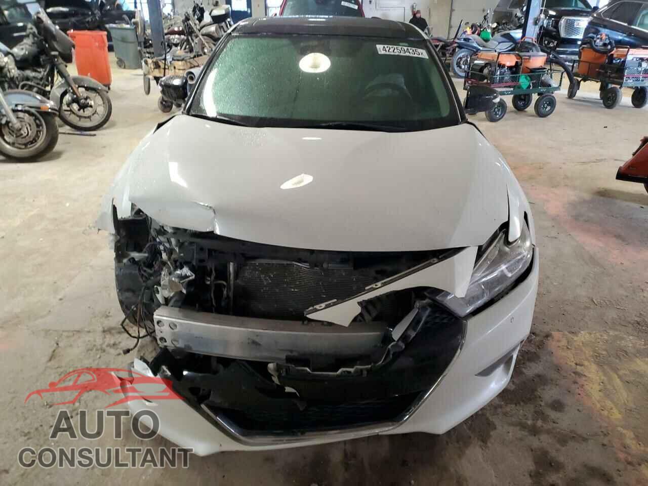 NISSAN MAXIMA 2017 - 1N4AA6AP9HC386420