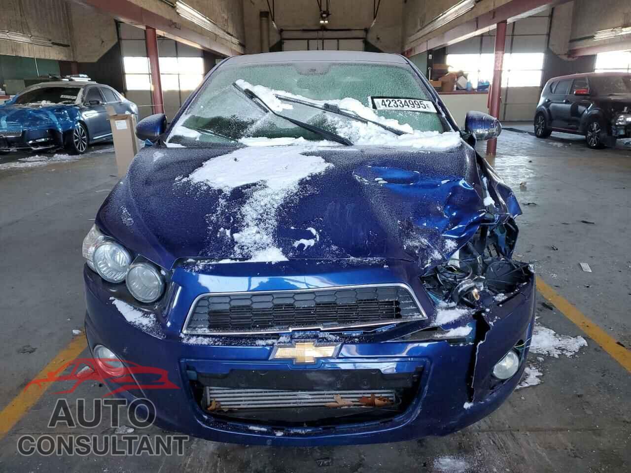 CHEVROLET SONIC 2013 - 1G1JE6SB2D4220500