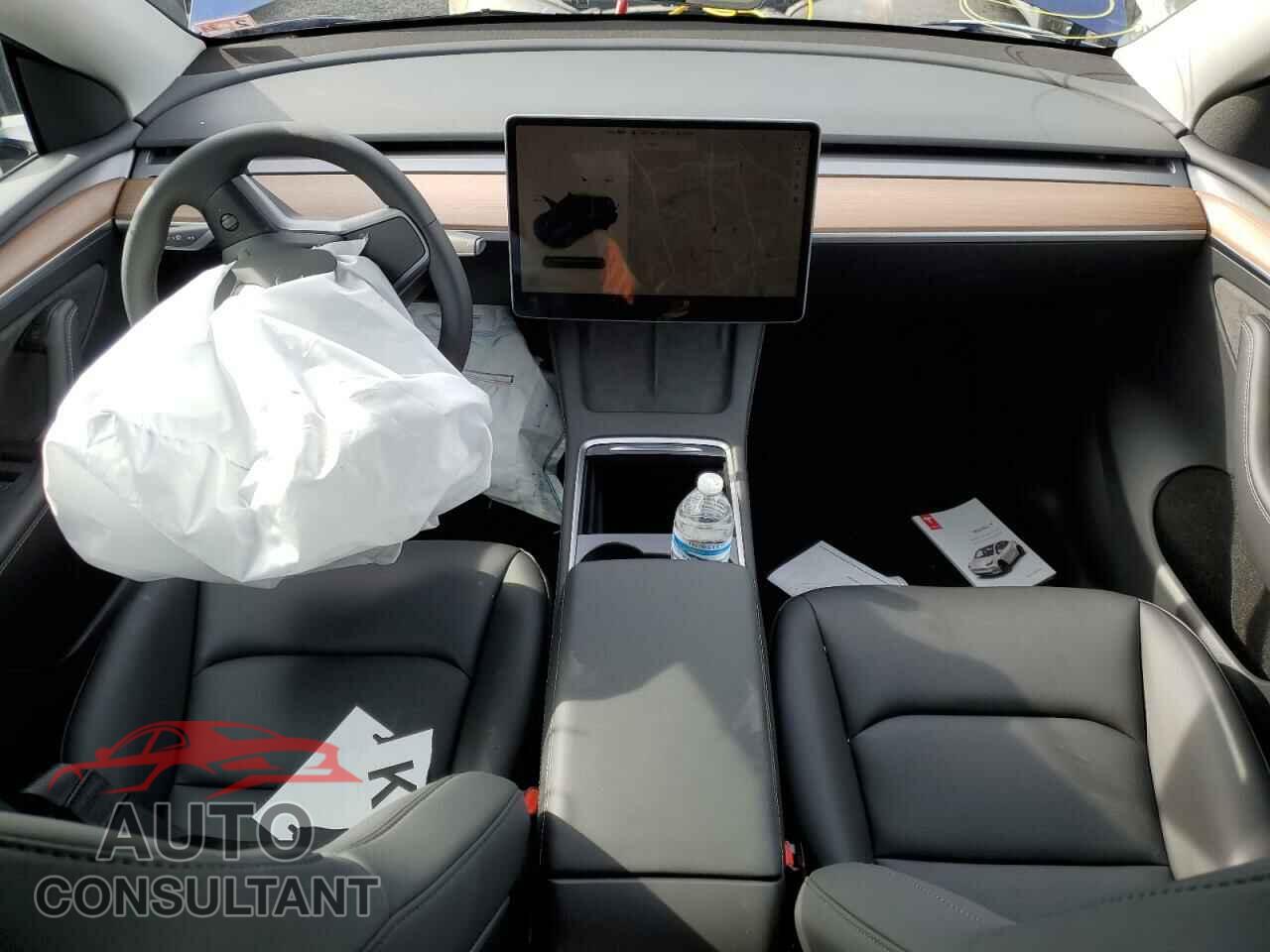 TESLA MODEL Y 2023 - 7SAYGDEE7PF659900