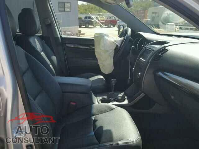 KIA SORENTO 2013 - 5XYKU4A60DG321981