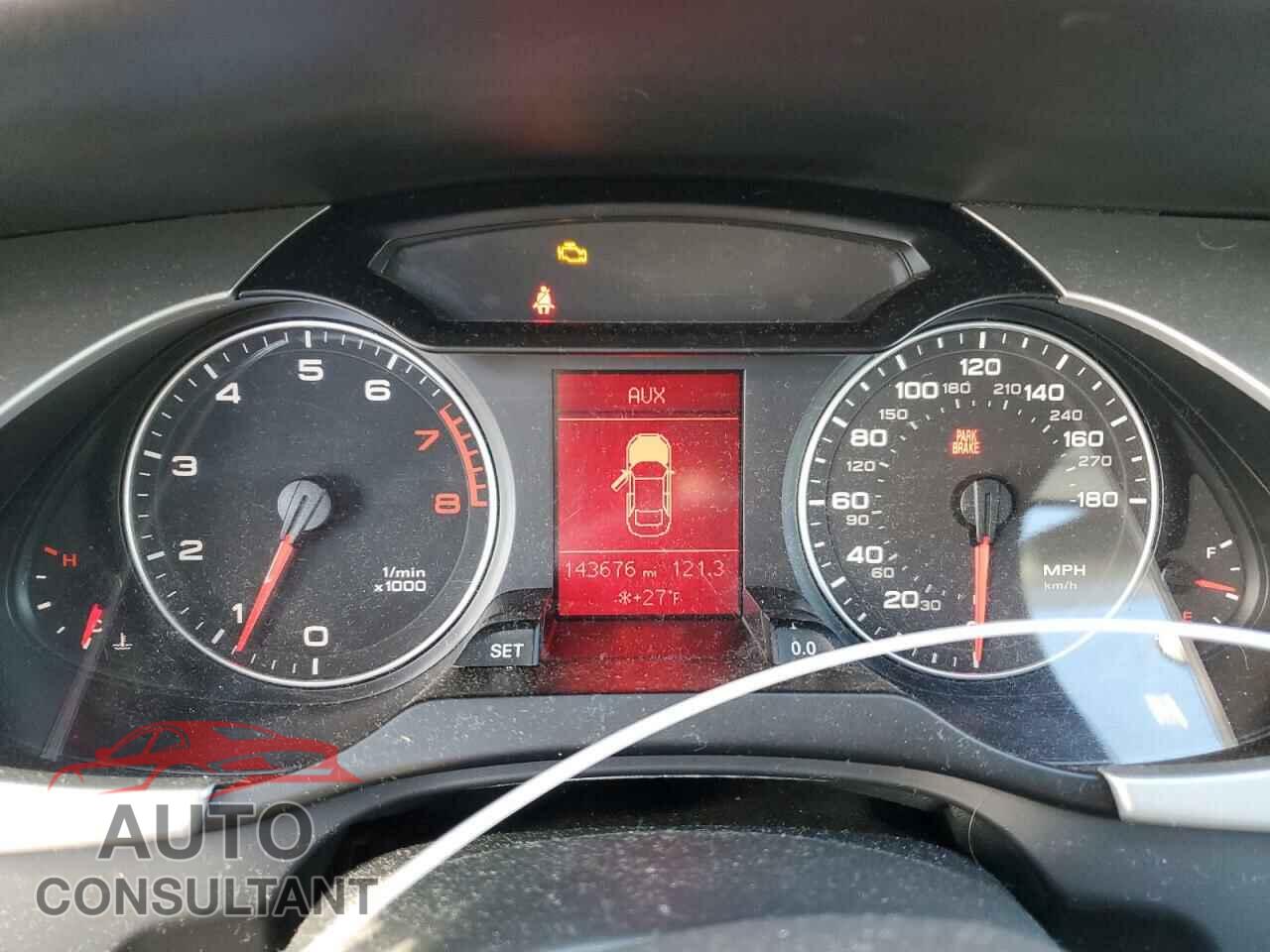 AUDI A4 2011 - WAUDFAFL1BN013107