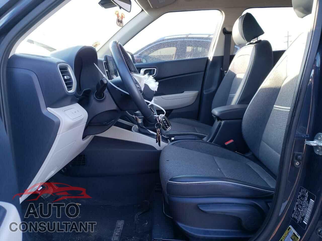HYUNDAI VENUE 2020 - KMHRC8A38LU015635