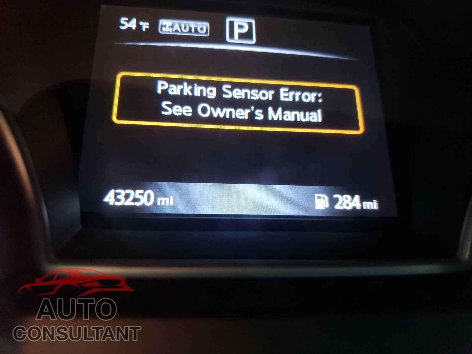 NISSAN PATHFINDER 2017 - 5N1DR2MM8HC913014