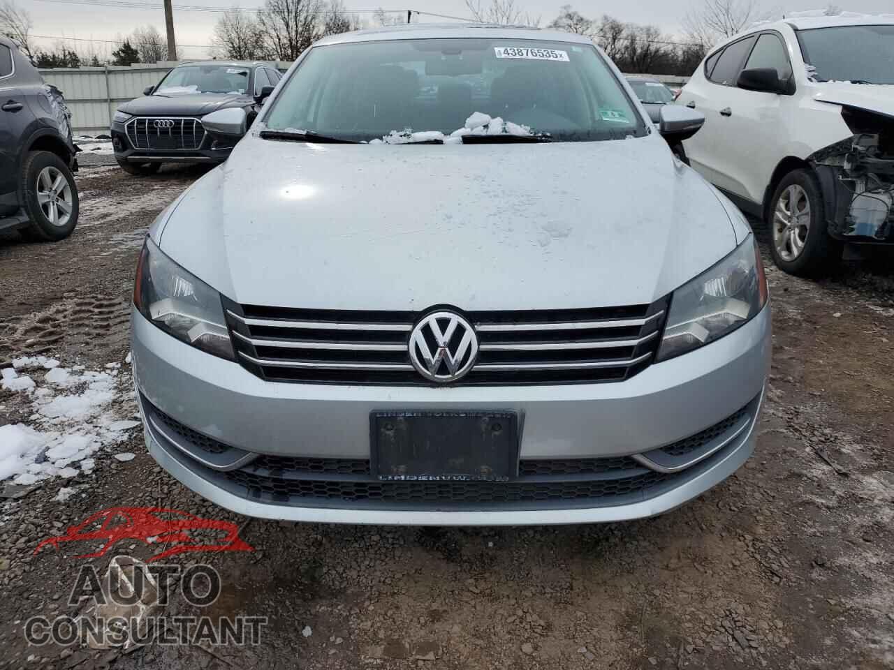 VOLKSWAGEN PASSAT 2012 - 1VWBP7A39CC008328