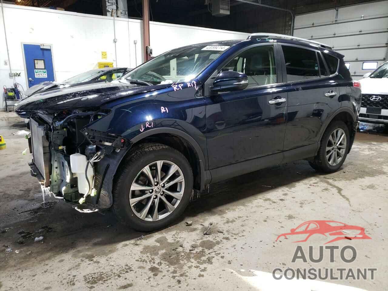 TOYOTA RAV4 2018 - JTMDFREV4JJ257523