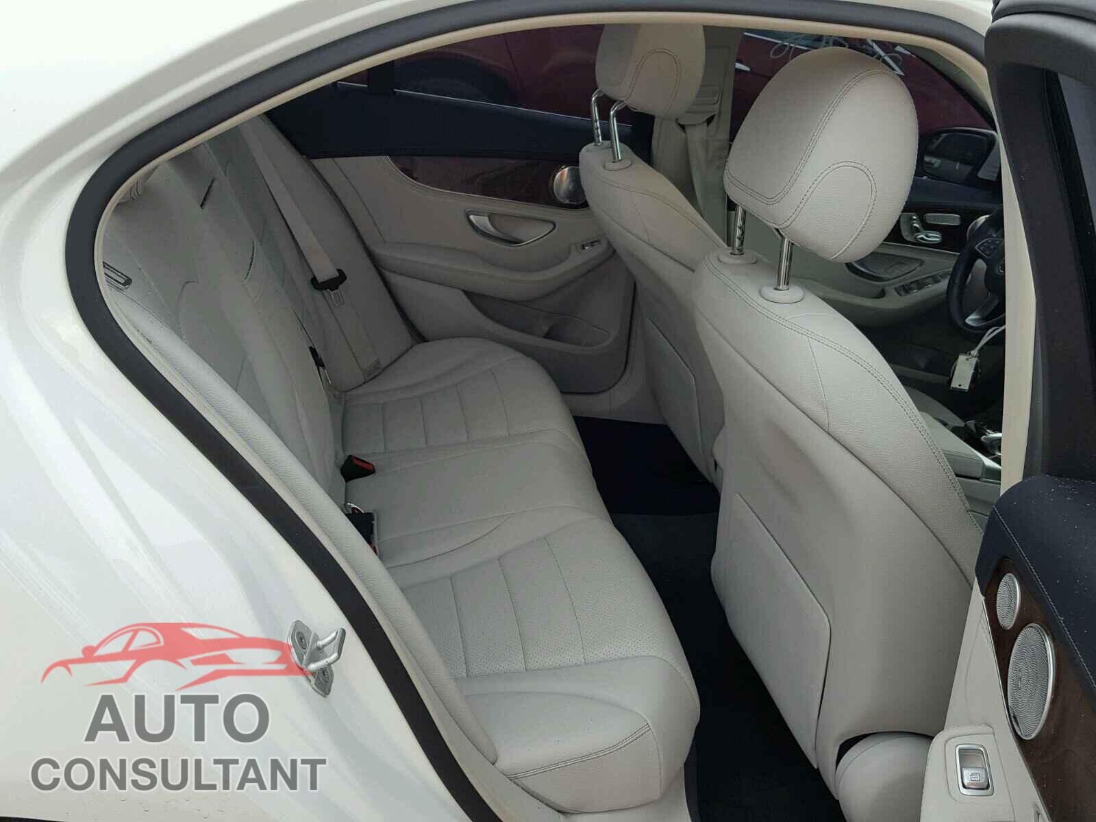 MERCEDES-BENZ C CLASS 2015 - 55SWF4KB8FU061068