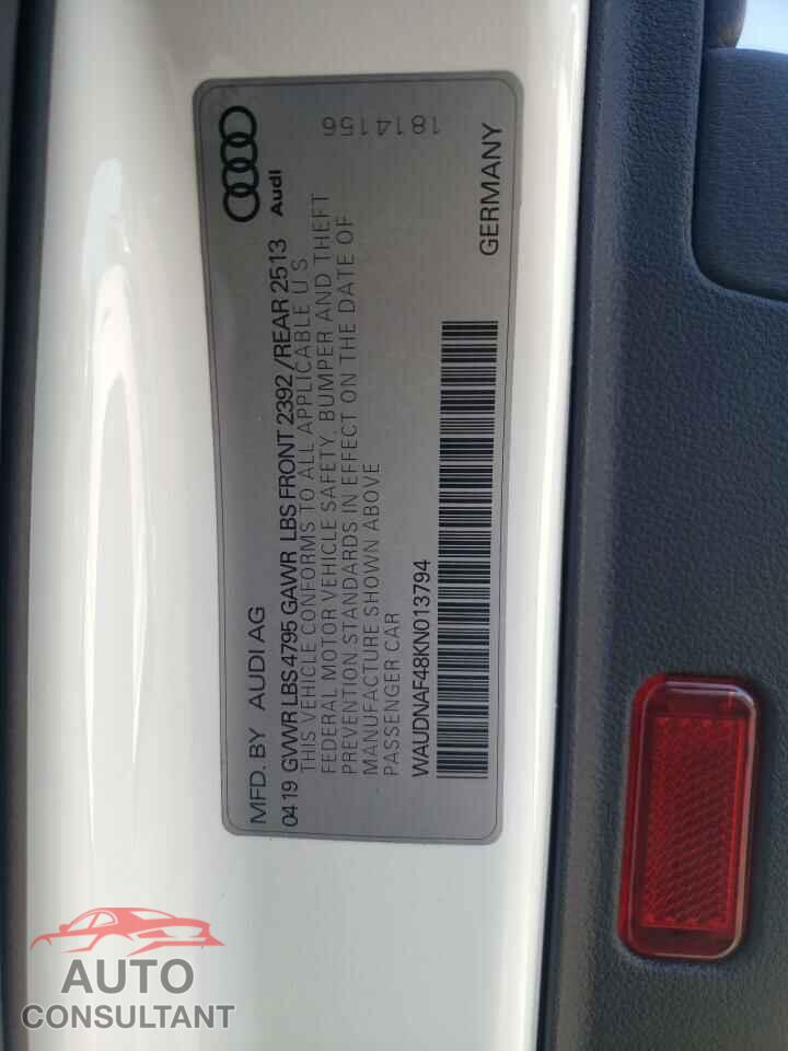 AUDI A4 2019 - WAUDNAF48KN013794