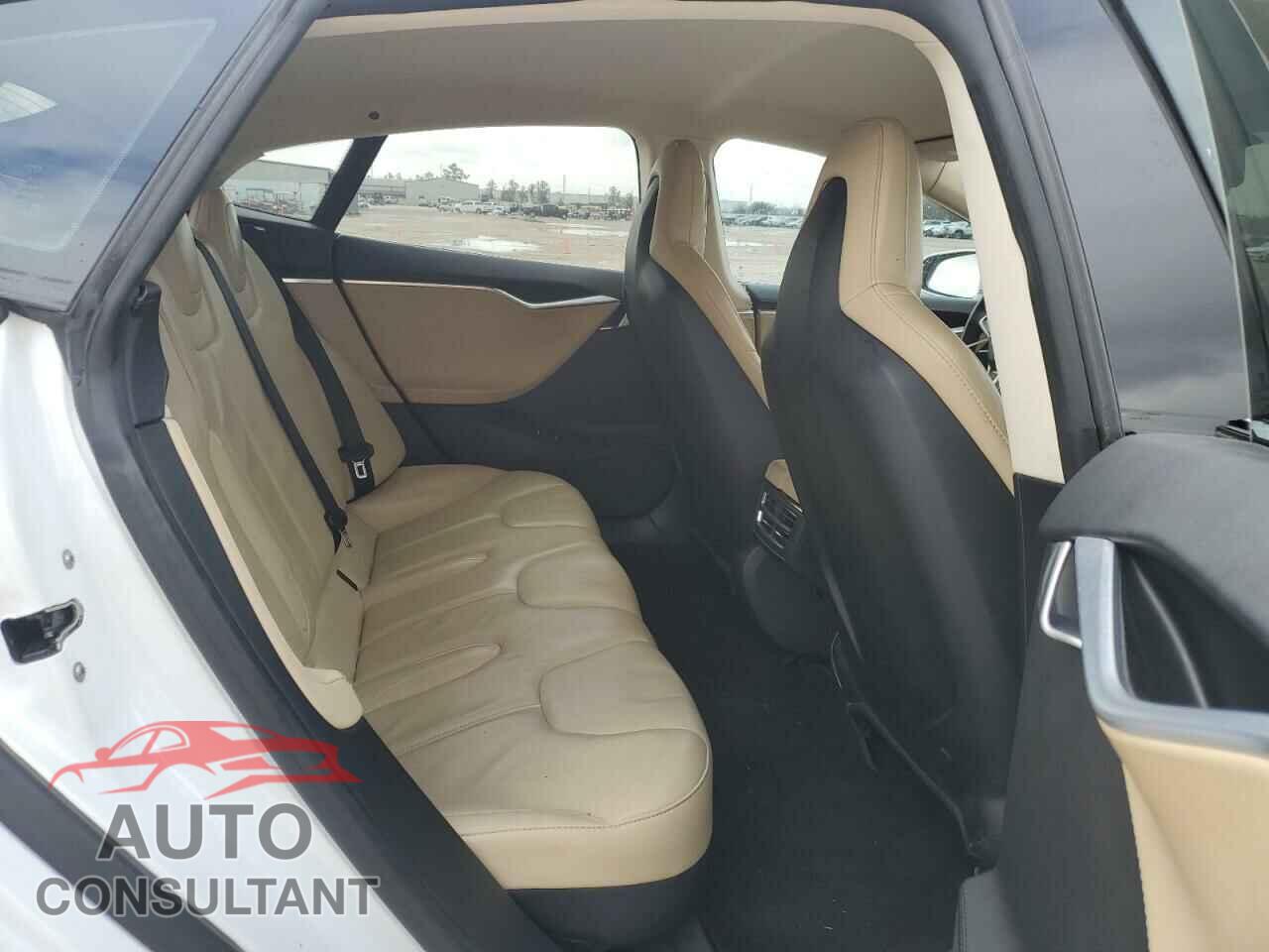 TESLA MODEL S 2013 - 5YJSA1DG3DFP03912