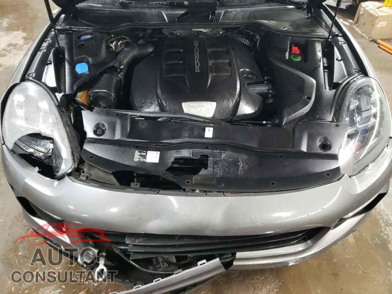 PORSCHE CAYENNE 2015 - WP1AF2A24FLA35760
