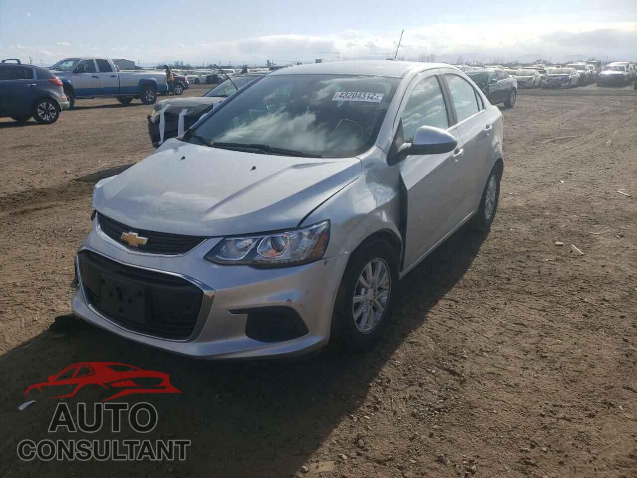 CHEVROLET SONIC 2018 - 1G1JD5SH2J4104811