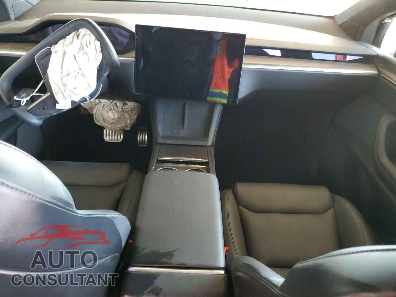 TESLA MODEL X 2022 - 7SAXCBE55NF361015