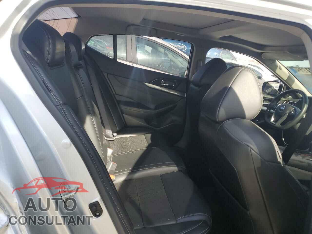 NISSAN MAXIMA 2020 - 1N4AA6DVXLC383898