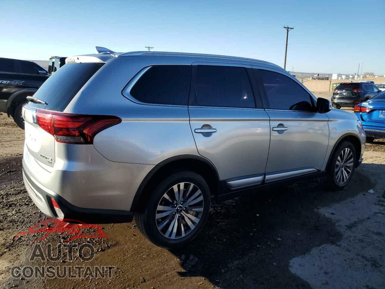 MITSUBISHI OUTLANDER 2019 - JA4AD3A30KZ037612