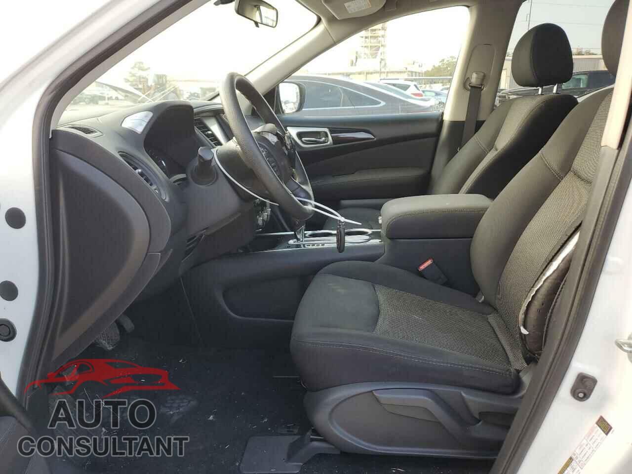 NISSAN PATHFINDER 2017 - 5N1DR2MN3HC910093