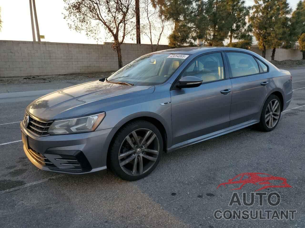 VOLKSWAGEN PASSAT 2018 - 1VWAA7A38JC016737