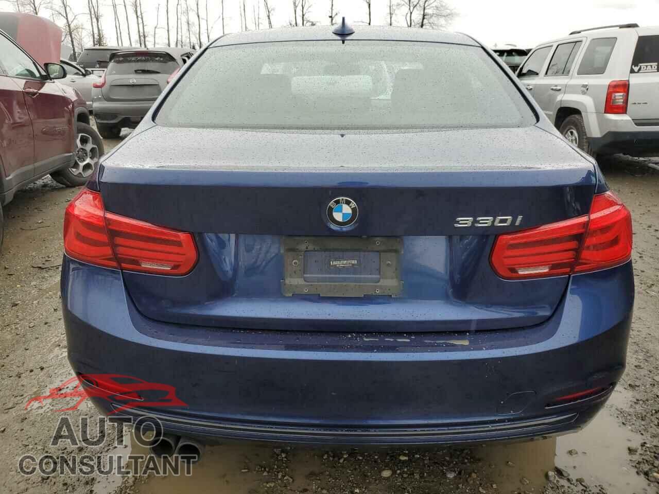 BMW 3 SERIES 2018 - WBA8B9C50JEE83356