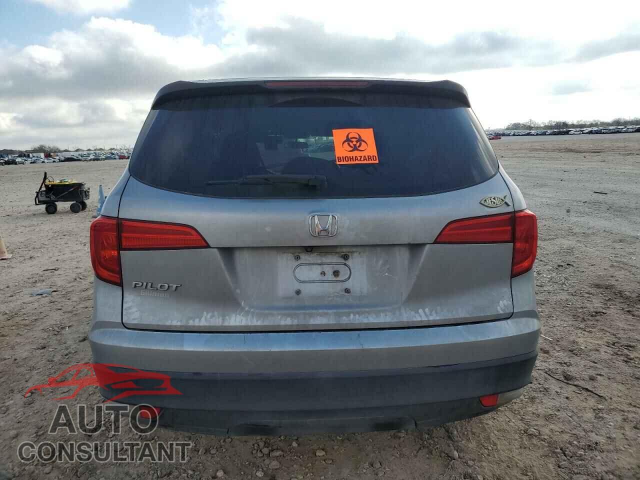 HONDA PILOT 2017 - 5FNYF5H13HB001037