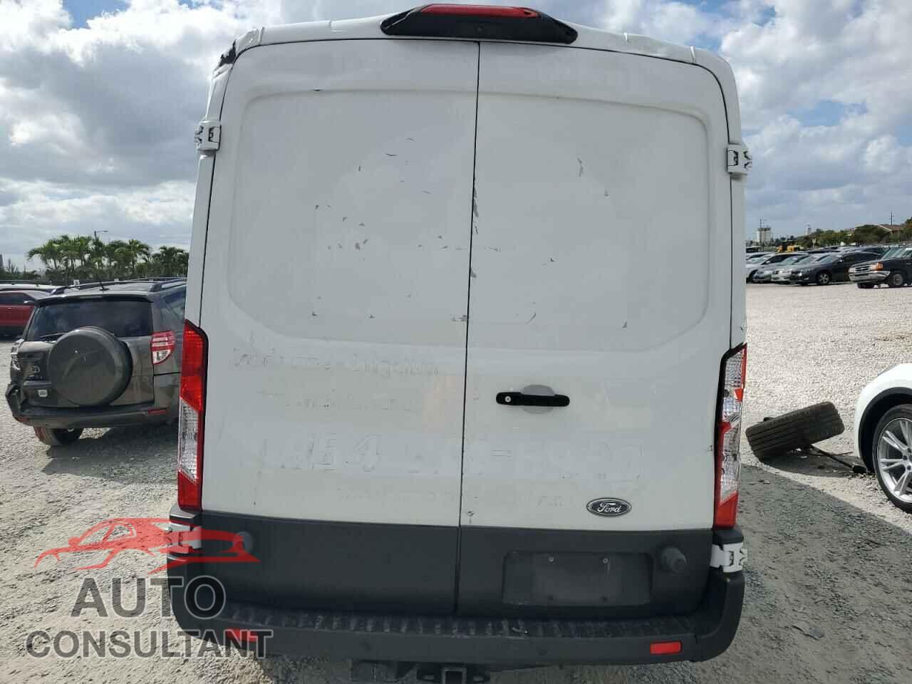 FORD TRANSIT 2019 - 1FTYR2CM7KKB14913