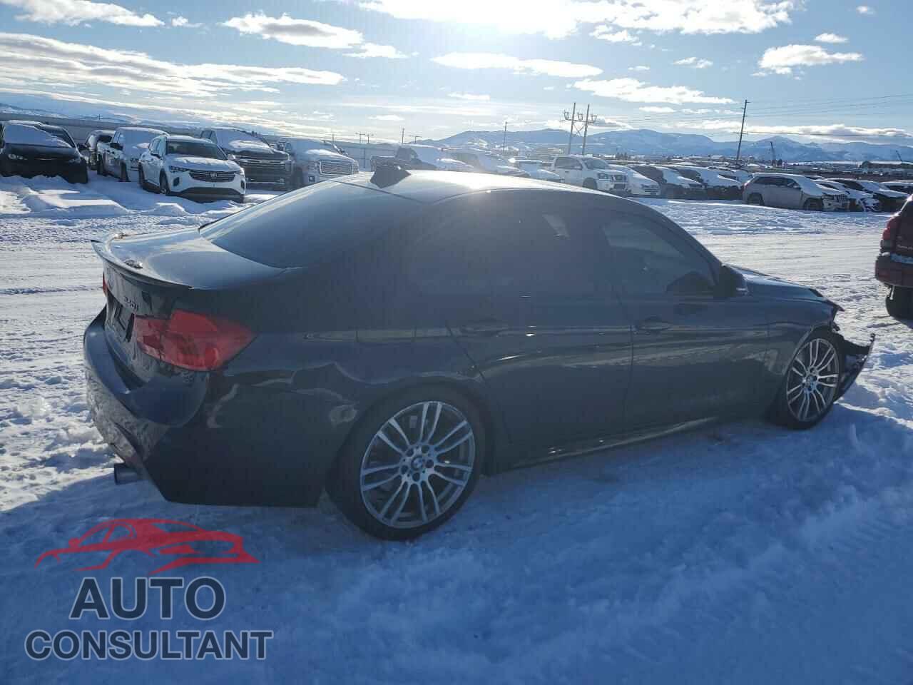 BMW 3 SERIES 2017 - WBA8B3G58HNU35540