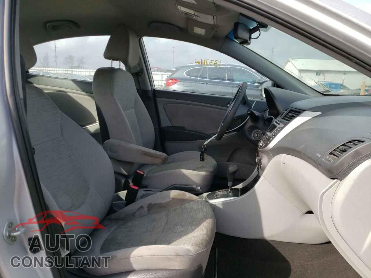 HYUNDAI ACCENT 2016 - KMHCT4AE3GU135509