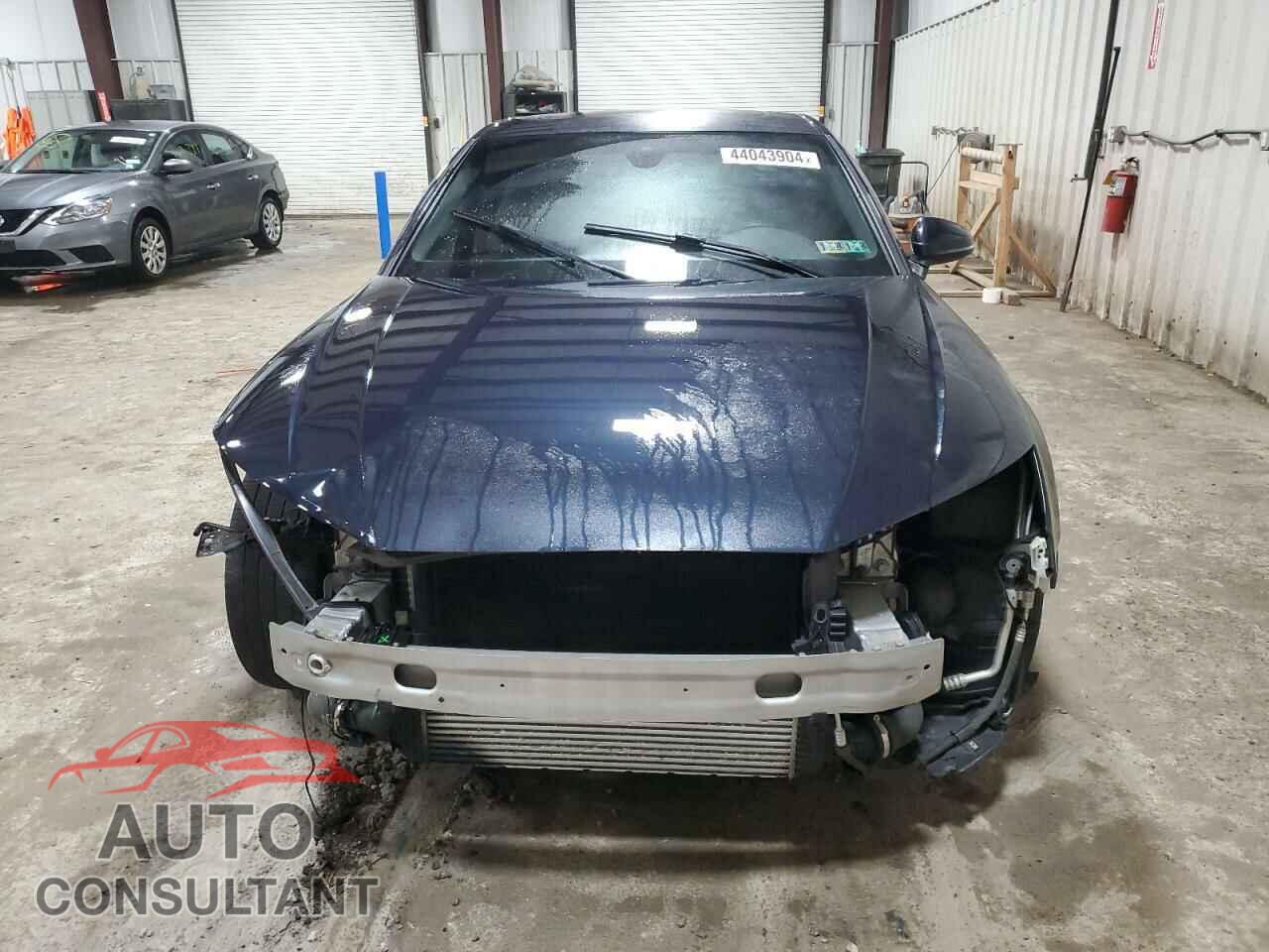 AUDI A4 2018 - WAUENAF40JA175252