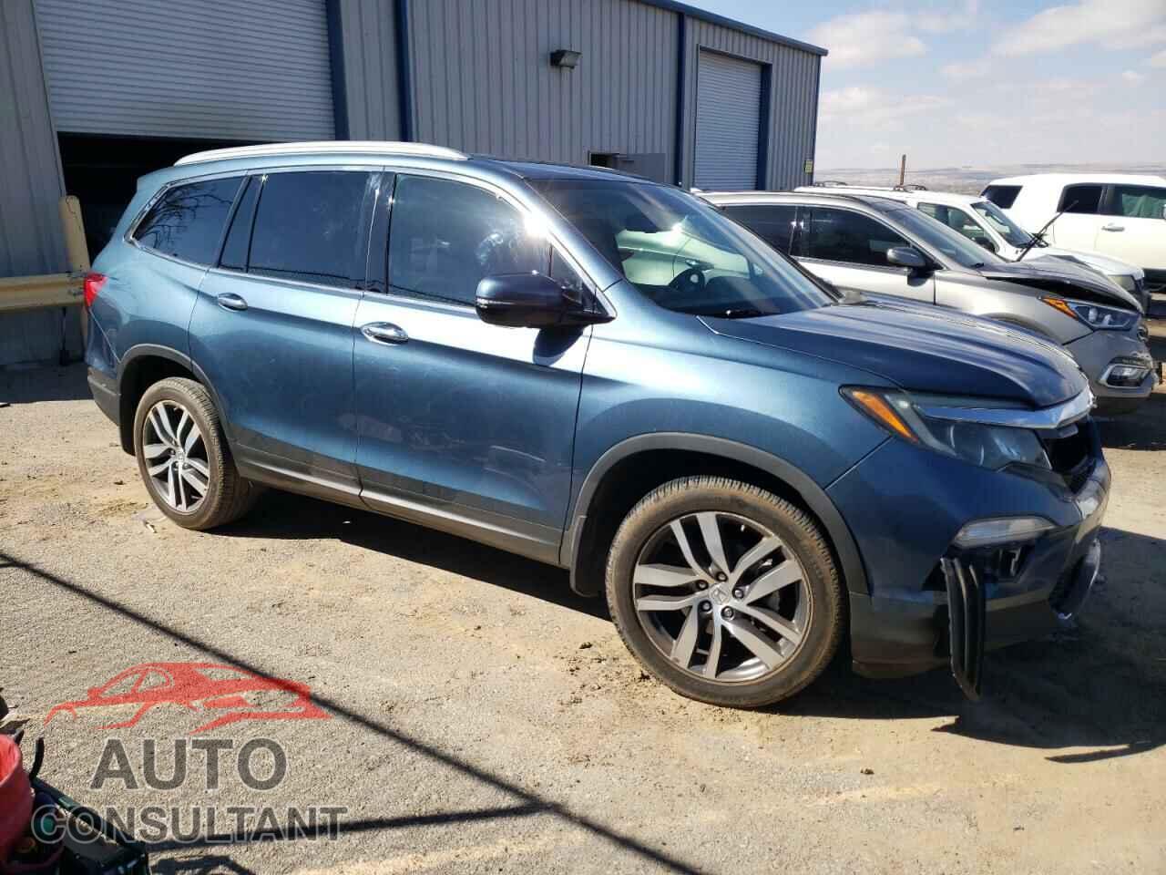 HONDA PILOT 2017 - 5FNYF6H04HB009936