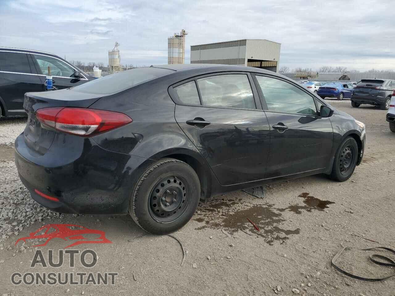KIA FORTE 2018 - 3KPFK4A72JE219610