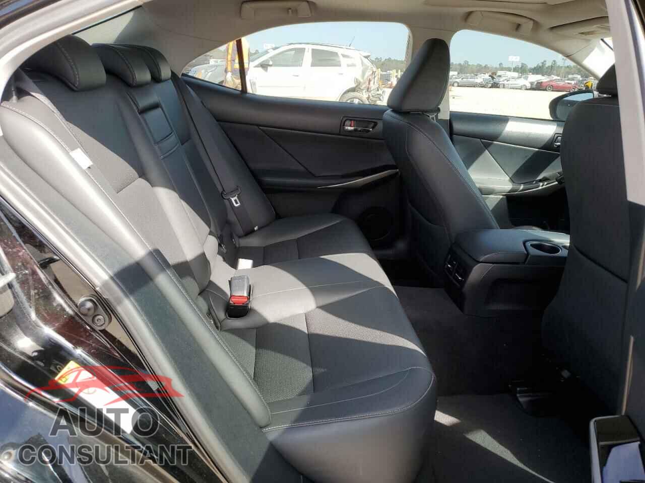 LEXUS IS 2016 - JTHBA1D26G5026105