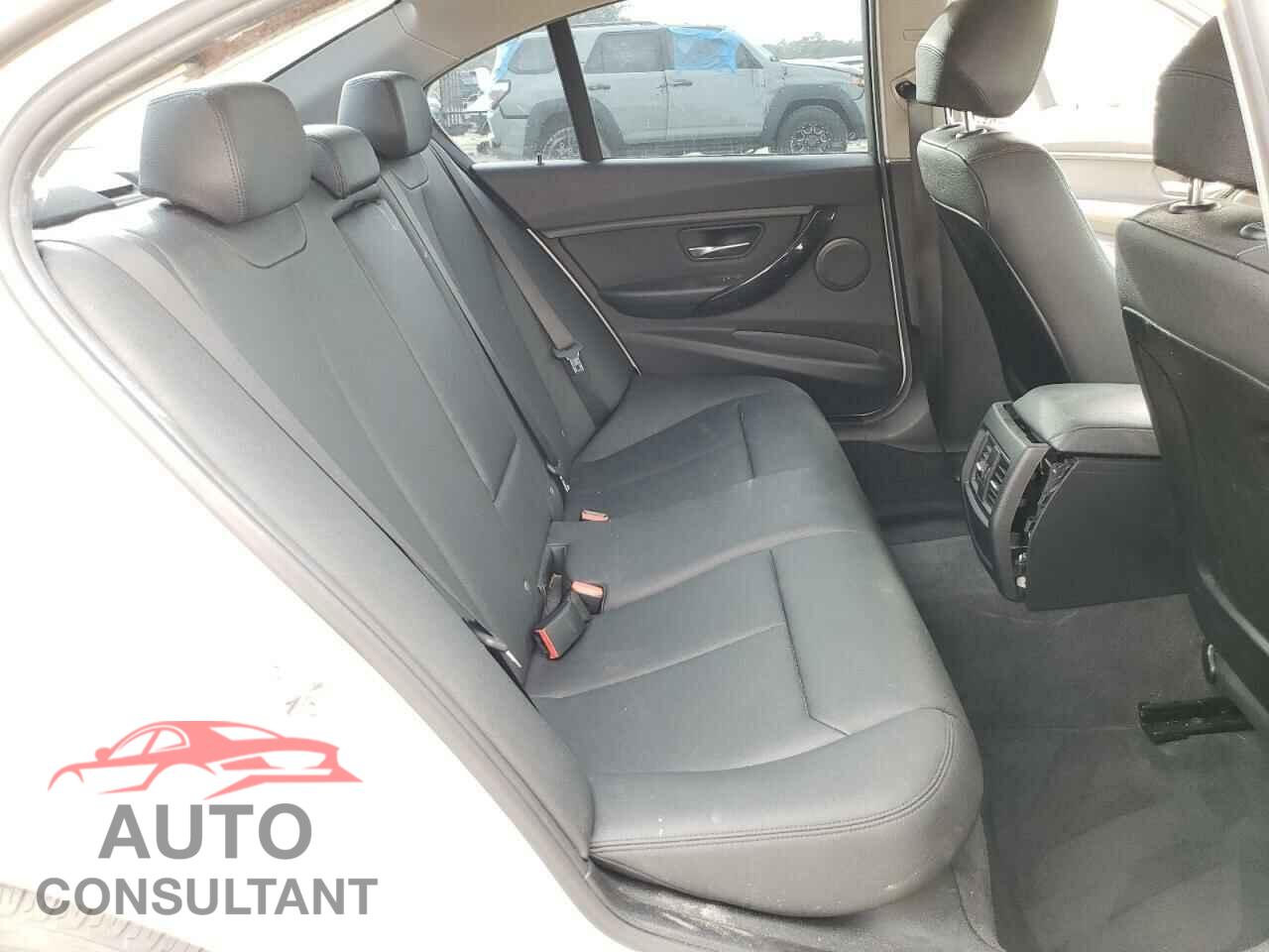 BMW 3 SERIES 2018 - WBA8A9C54JK622857