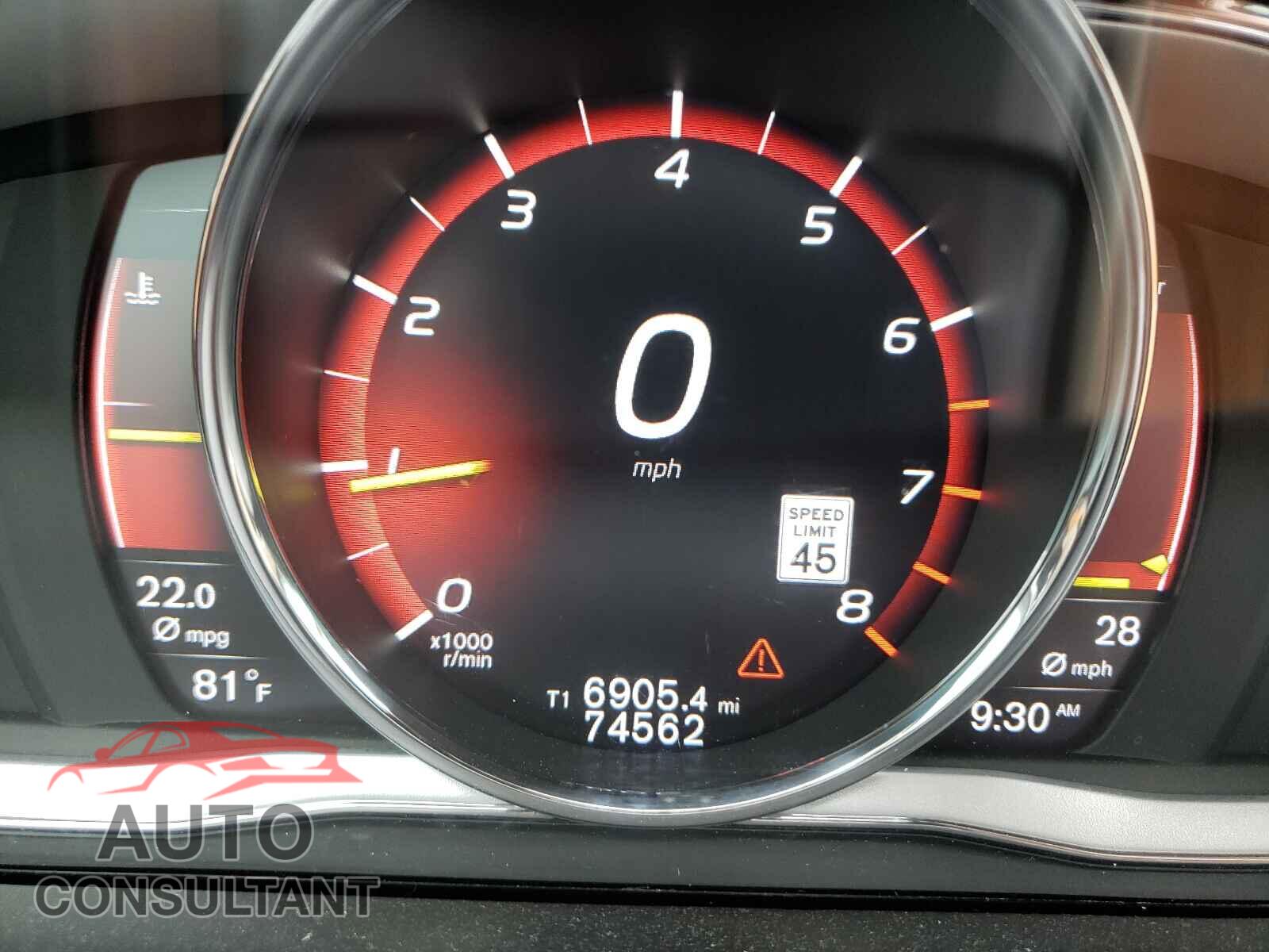 VOLVO XC60 2017 - YV440MDU1H2173917
