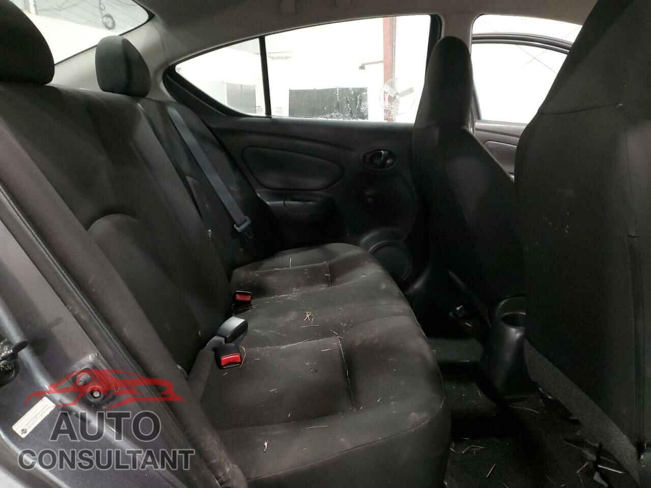 NISSAN VERSA 2017 - 3N1CN7AP7HL857839