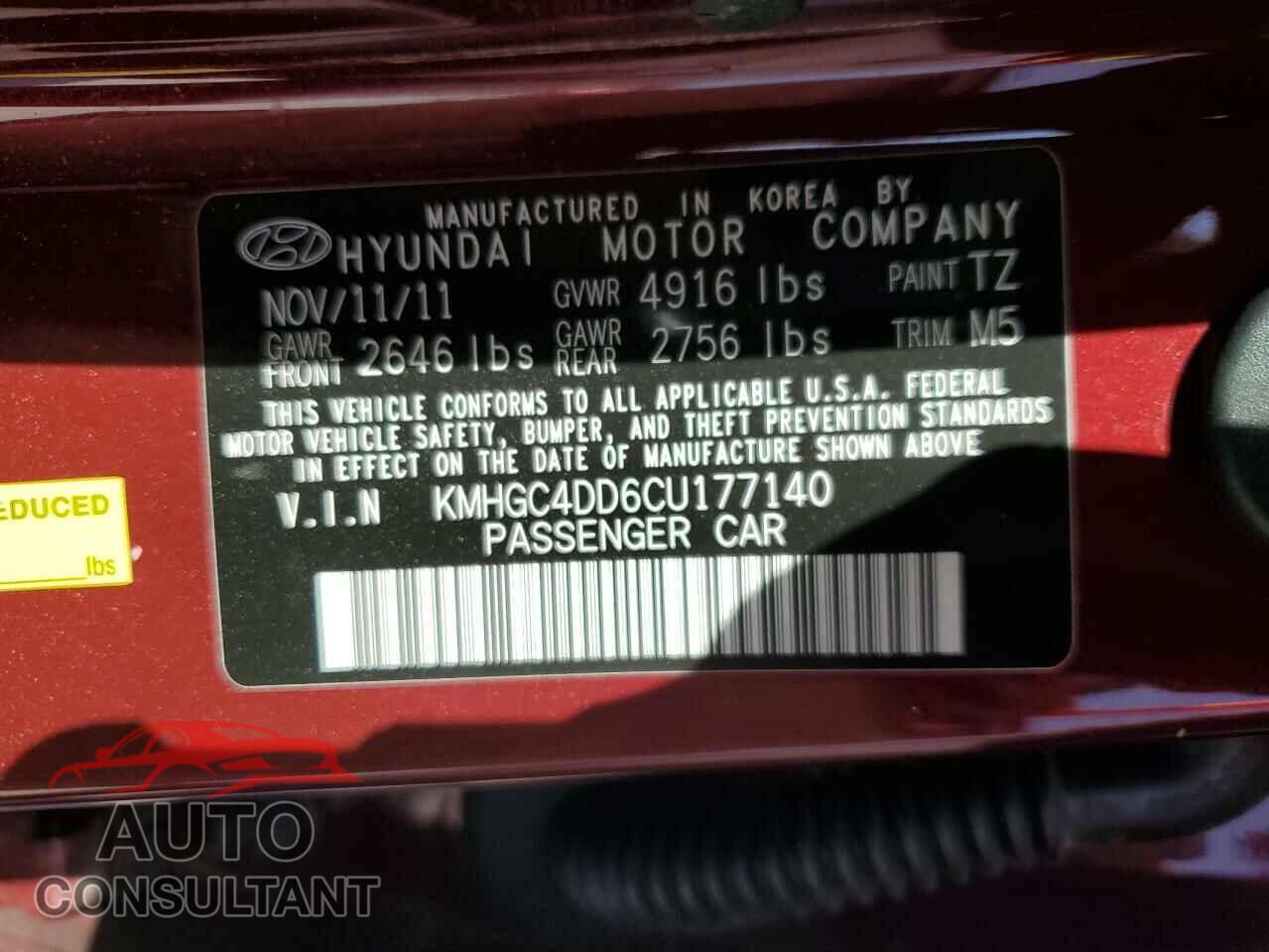HYUNDAI GENESIS 2012 - KMHGC4DD6CU177140