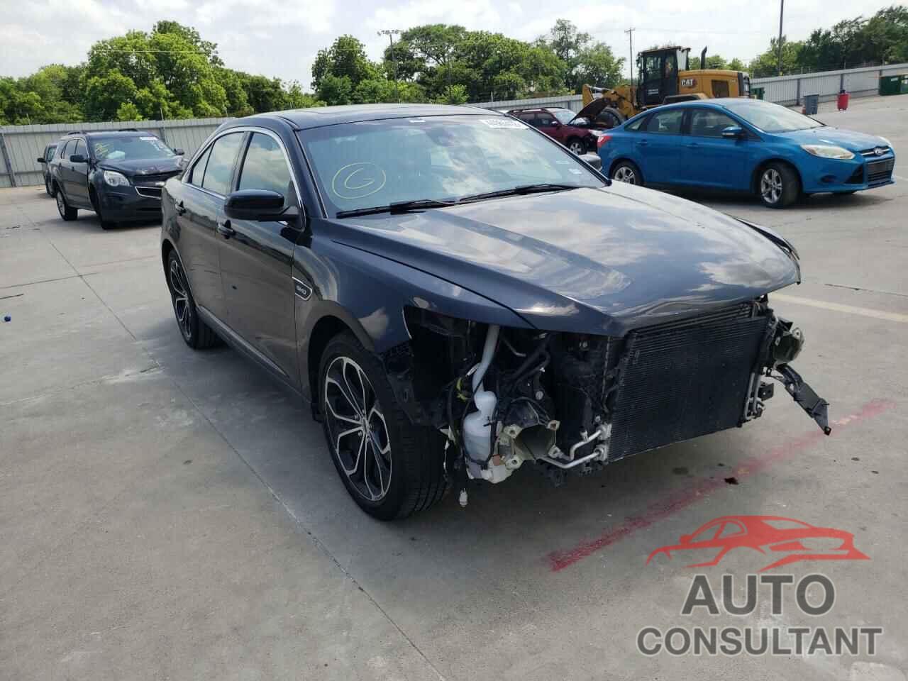 FORD TAURUS 2018 - 1FAHP2KT6JG119879