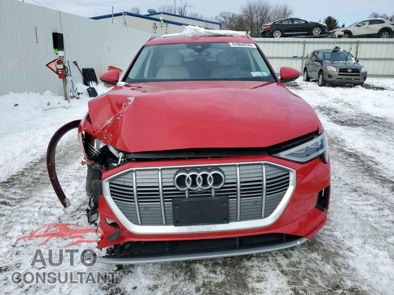 AUDI E-TRON 2021 - WA1VAAGE8MB040969