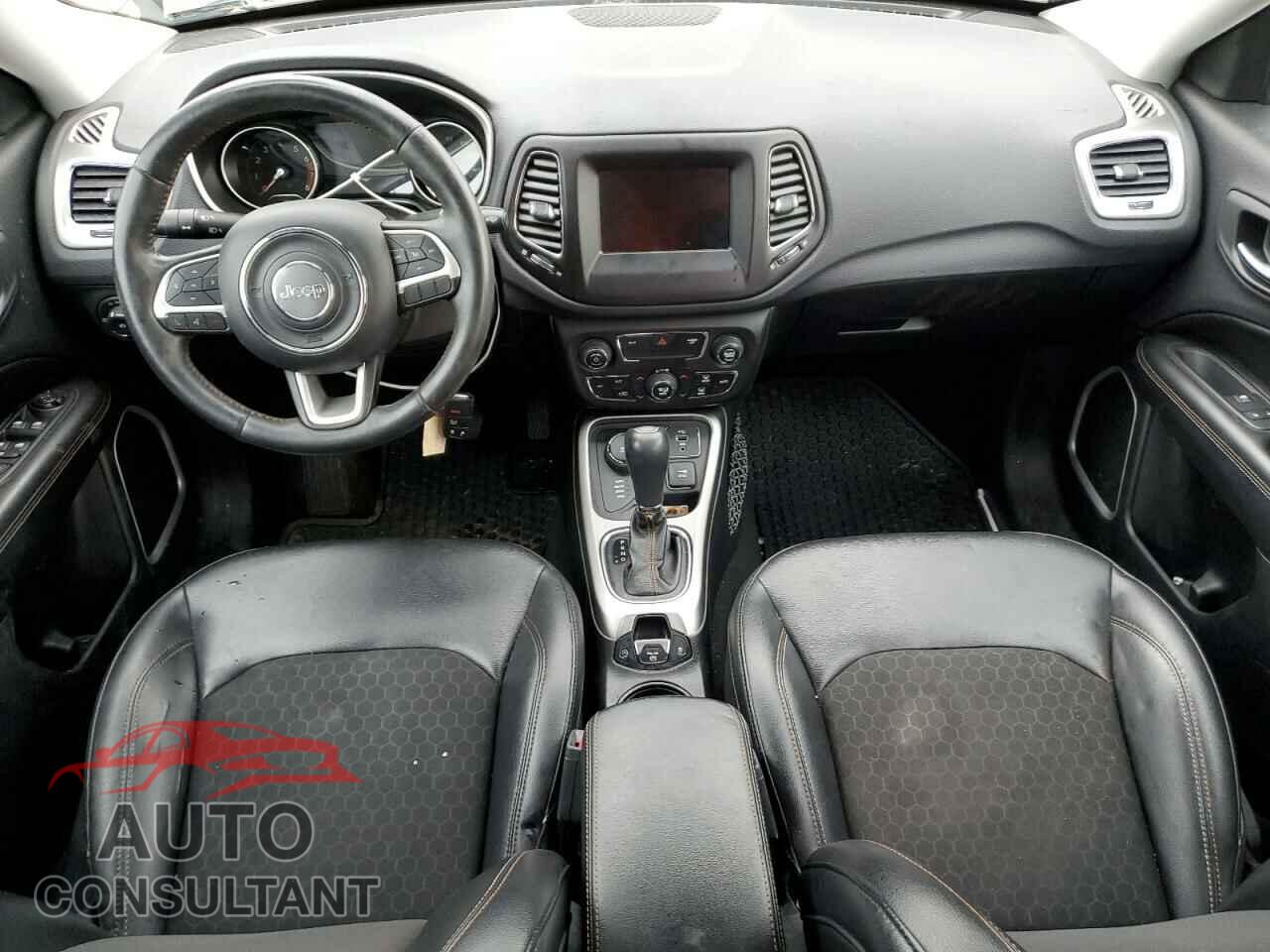 JEEP COMPASS 2018 - 3C4NJDBB1JT330713