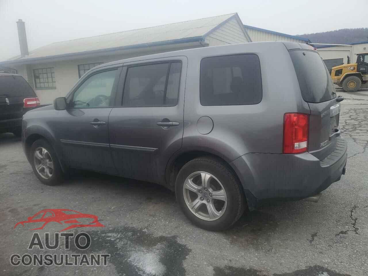 HONDA PILOT 2013 - 5FNYF4H42DB040040