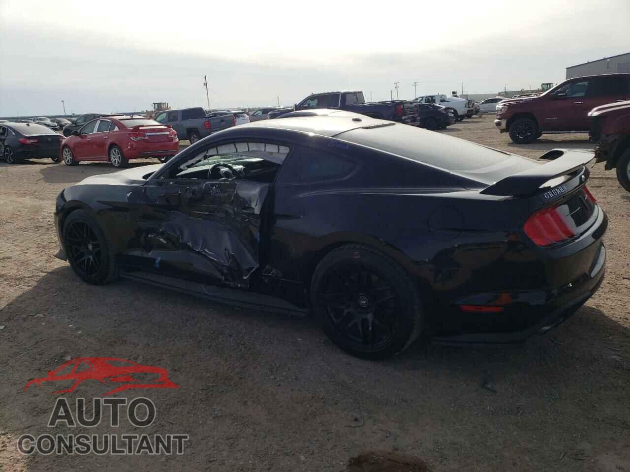 FORD MUSTANG 2018 - 1FA6P8CF3J5122334