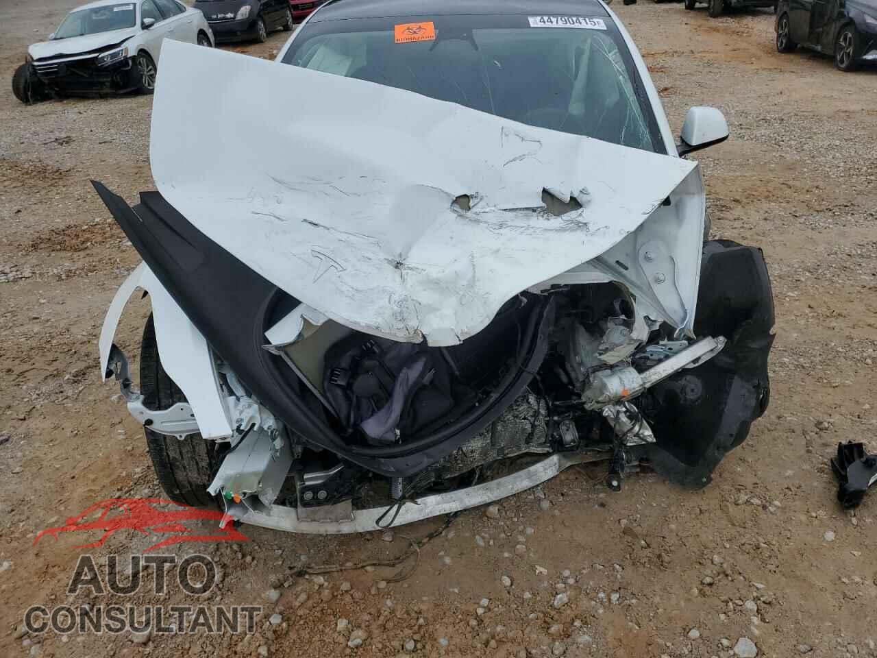 TESLA MODEL 3 2022 - 5YJ3E1EA4NF323336