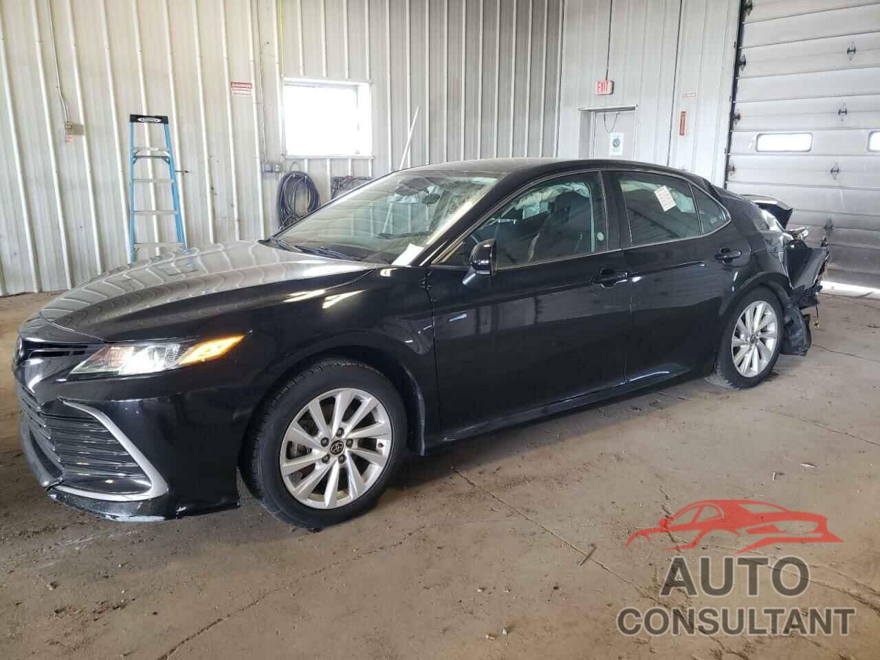 TOYOTA CAMRY 2021 - 4T1C11AK0MU576102